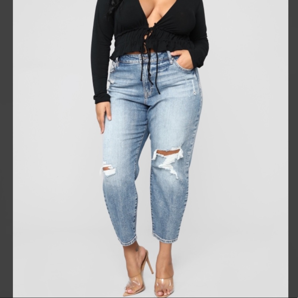 Fashion Nova High Rise Mom Jeans